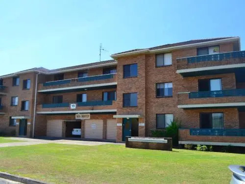 Seabreeze 4 opposite the bowling club Tuncurry