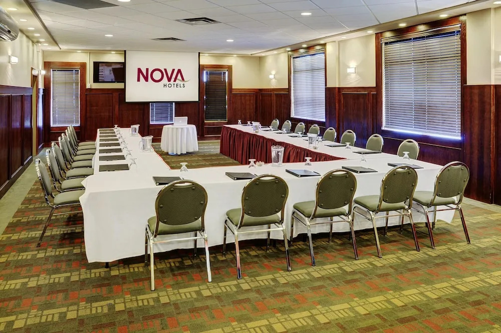 Chateau Nova Kingsway