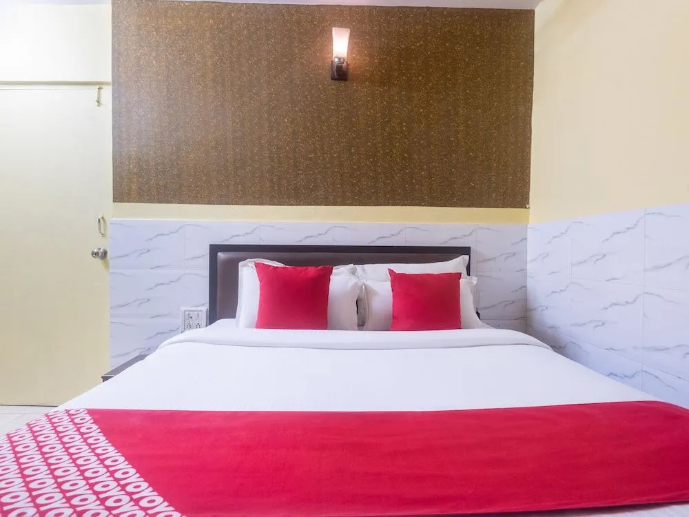 OYO 44090 Hotel Classic Residency