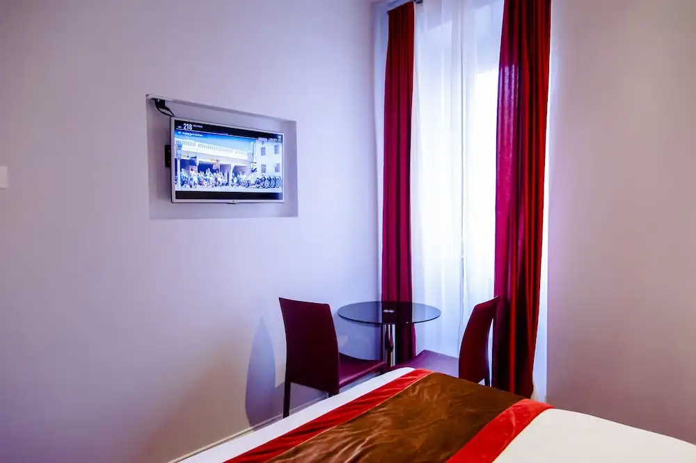 Rome Opera Theatre Rooms by Dama - Termini Station & Rome City Center