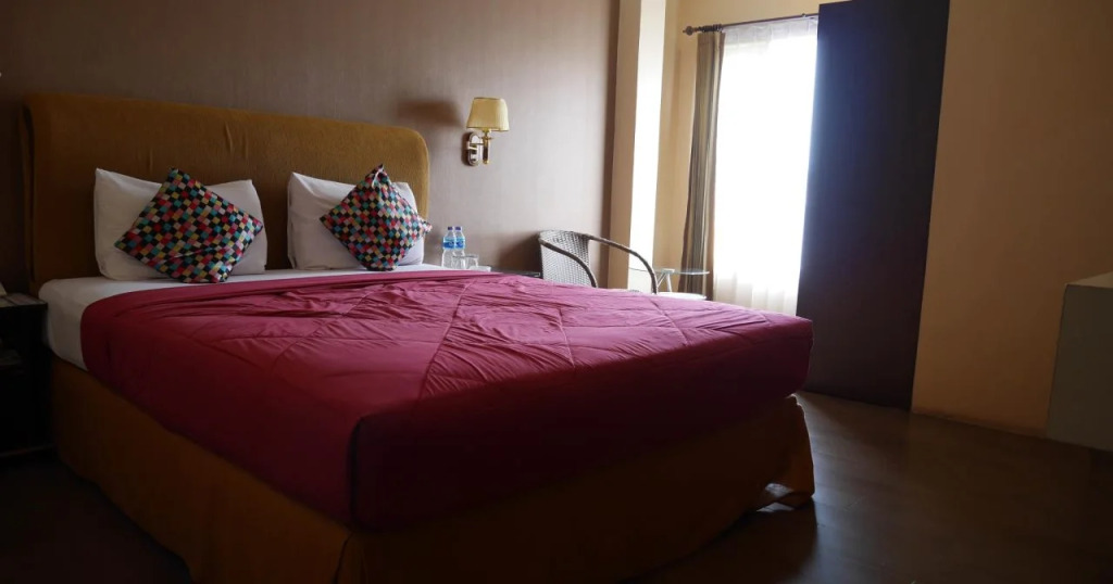 THE Hotel