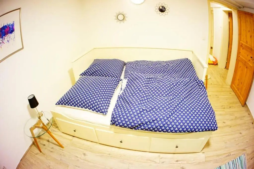 Gemutliche 3-Zkb Wc Souterrainwohnung in Bestlage