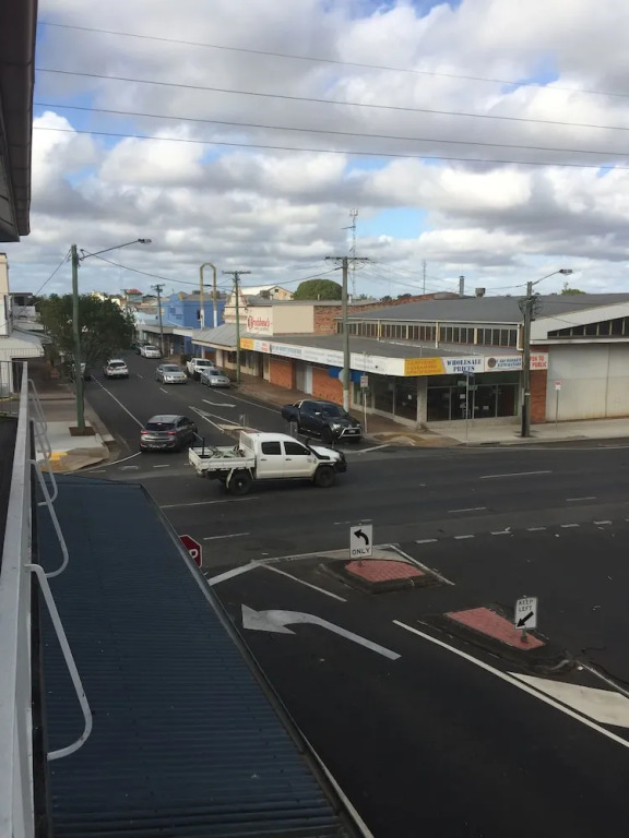 Aussie Hotel & Motel