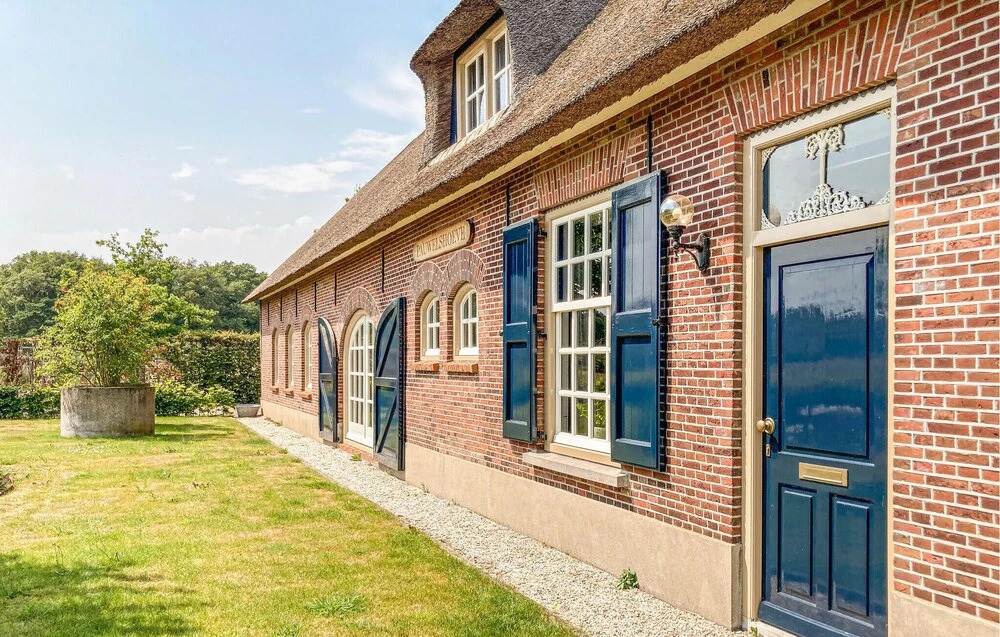 2 Bedroom Awesome Home In Loon Op Zand