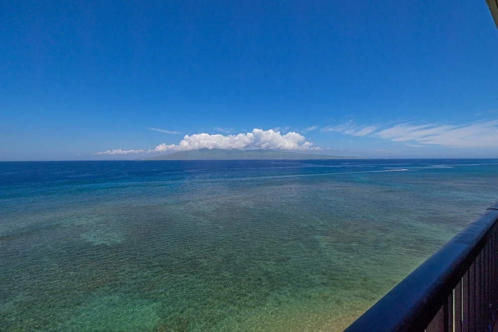 Maui Kai 804 Oceanfront 1 Bd/1ba 1 Bedroom Condo by RedAwning