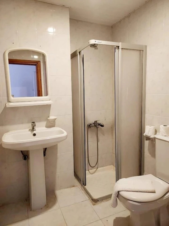 Larsens Suit Hotel