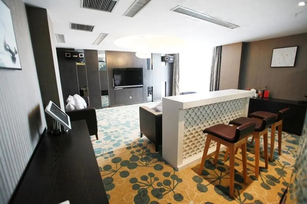 H Exquisite Hotel