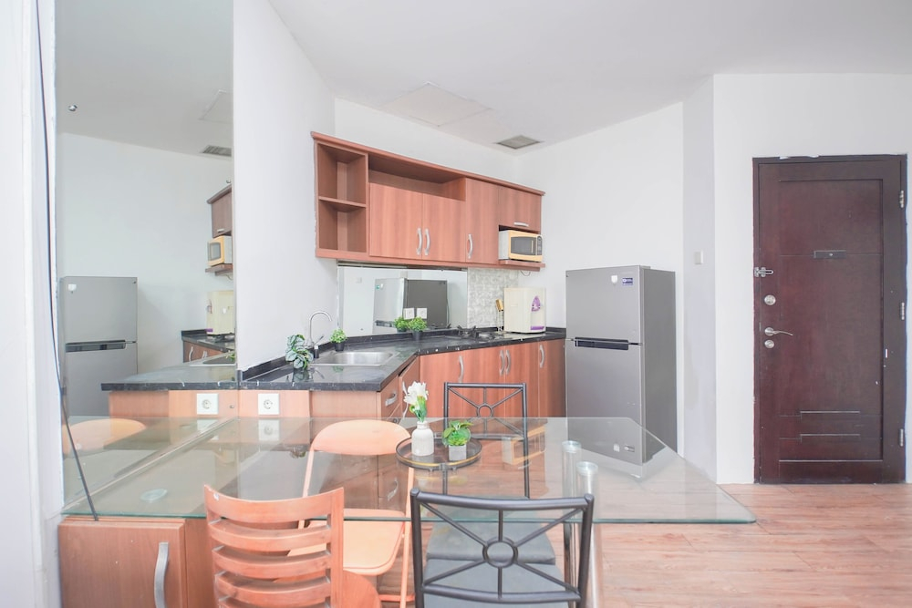 Cozy 2BR Cosmo Residence Apartment near Thamrin City Mall