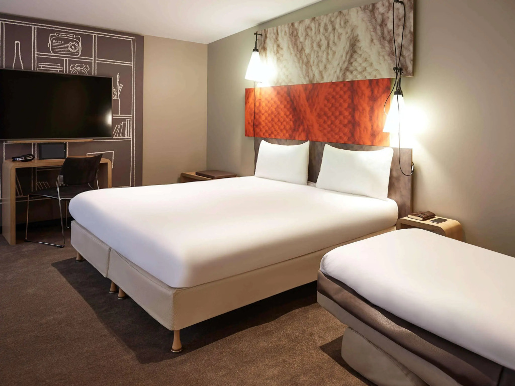 ibis Paris Canal Saint Martin