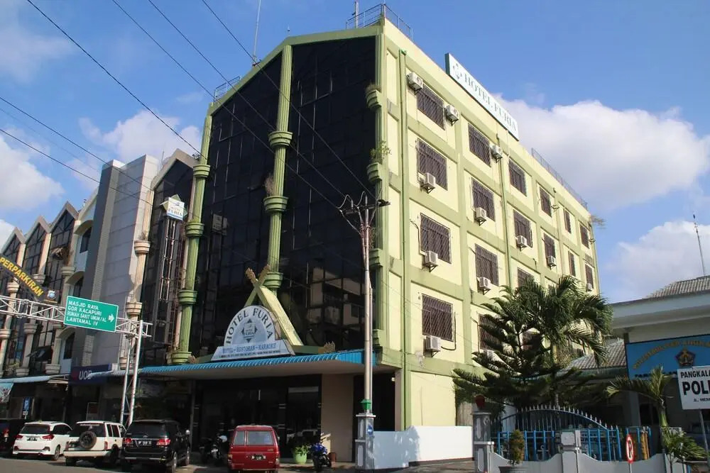 Hotel Furia