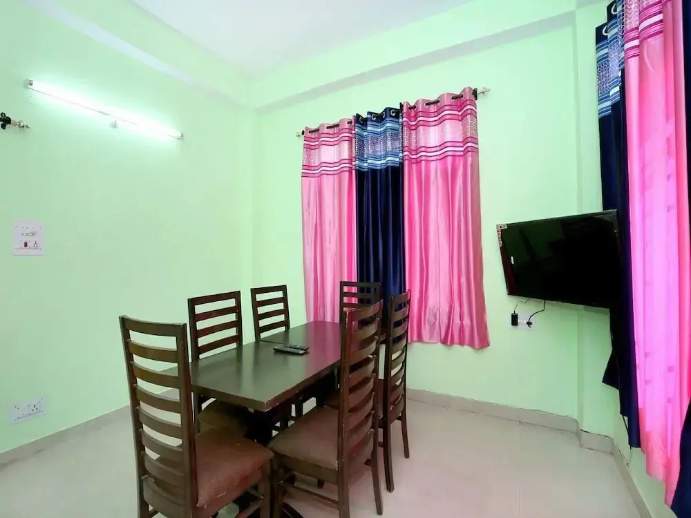 Black Pepper by OYO Rooms