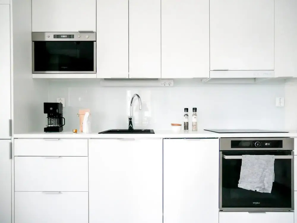 Luminous 2br with free parking & sauna