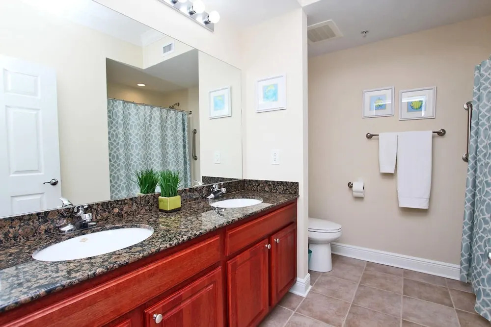 Crystal Tower 1601 by Youngs Suncoast