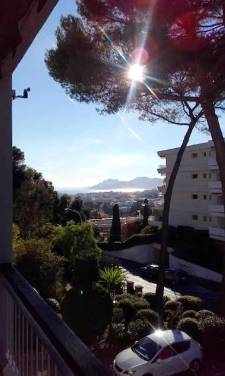 Apartment with One Bedroom in Le Cannet, with Wonderful Sea View And Furnished Garden - 4 Km From the Beach