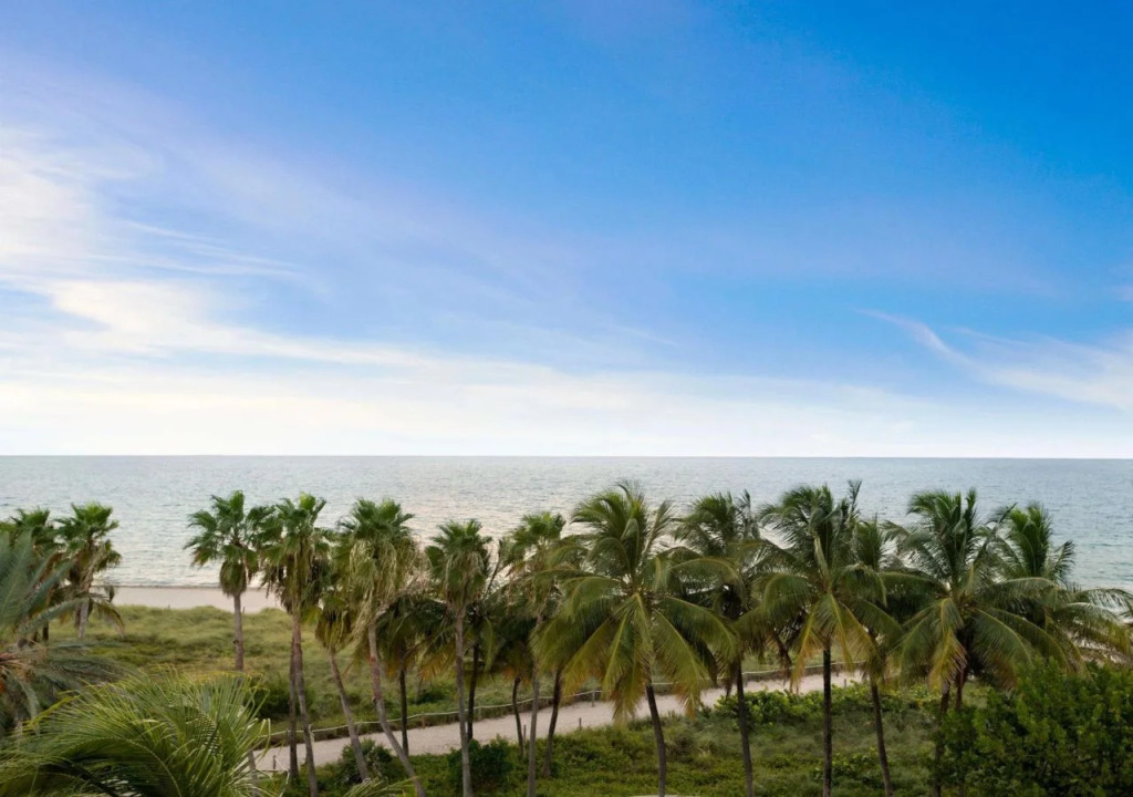 Broadmore Miami Beach