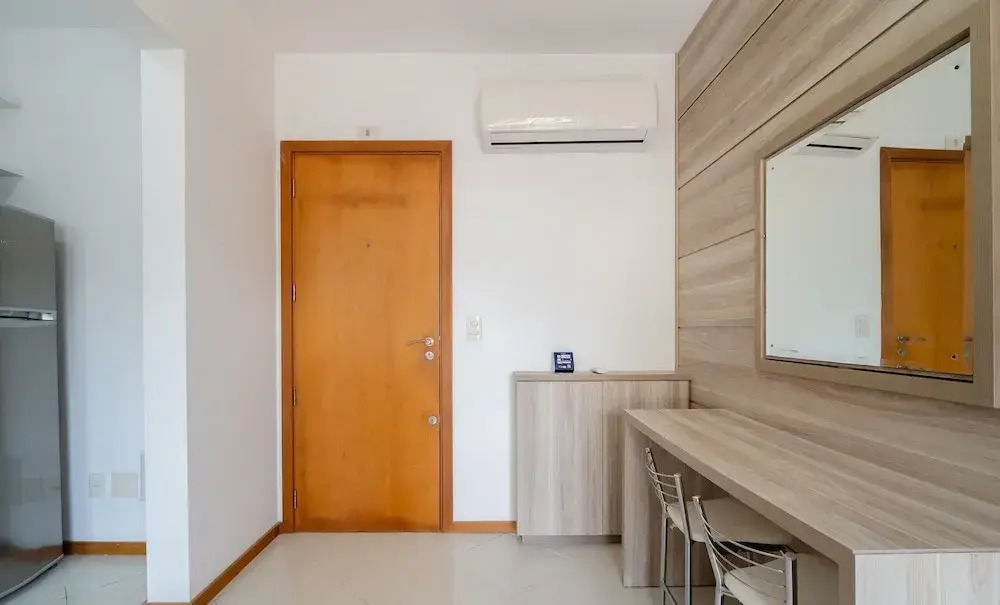 1-bedroom Apartment 850 m From Masc - Cfe0503