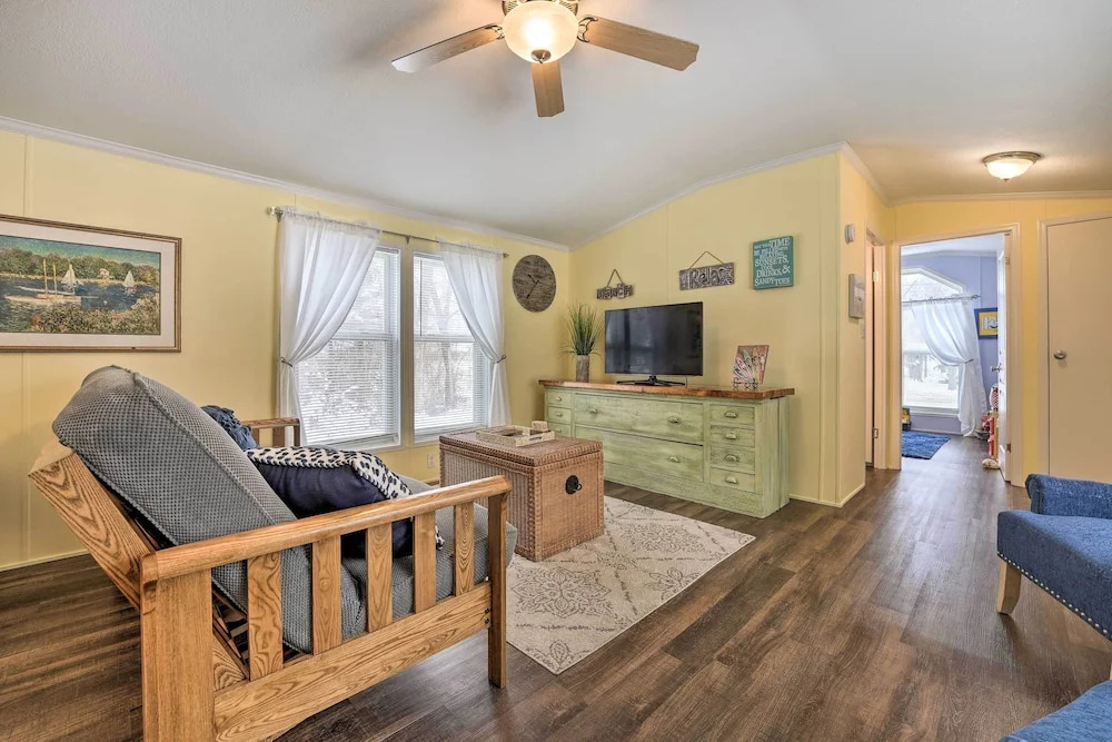 Charming South Haven Home - Great Location