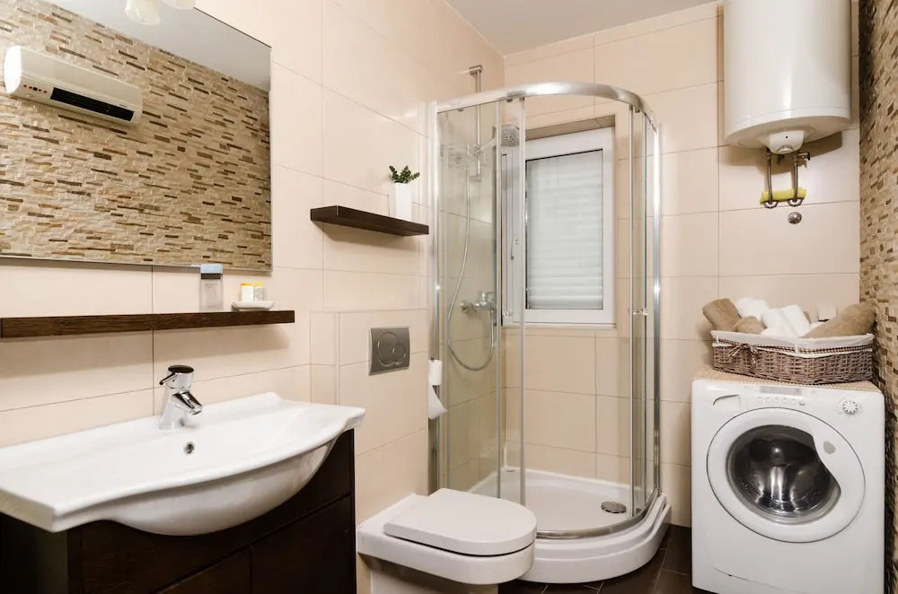Apartment 4U