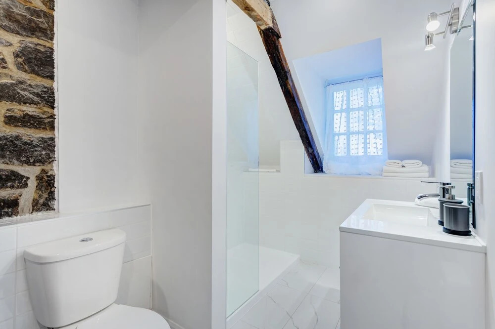 Maison Place Jacques-Cartier by Luxury In Transit