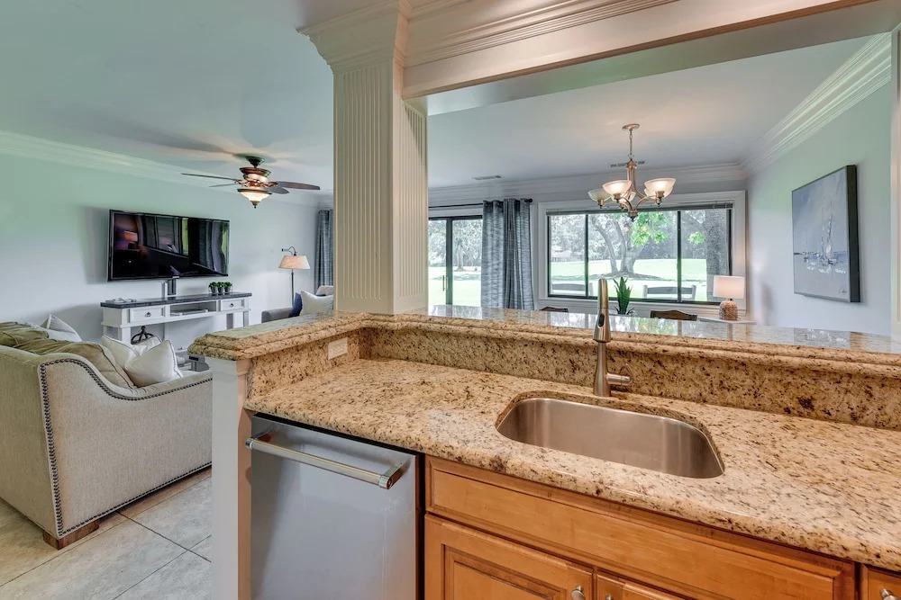 Palmetto Dunes Golf Getaway: Pool + Beach Access!