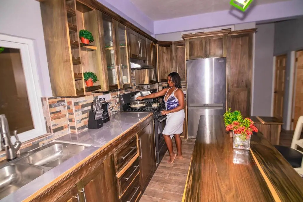Topaz Apartment Villa - Piton View
