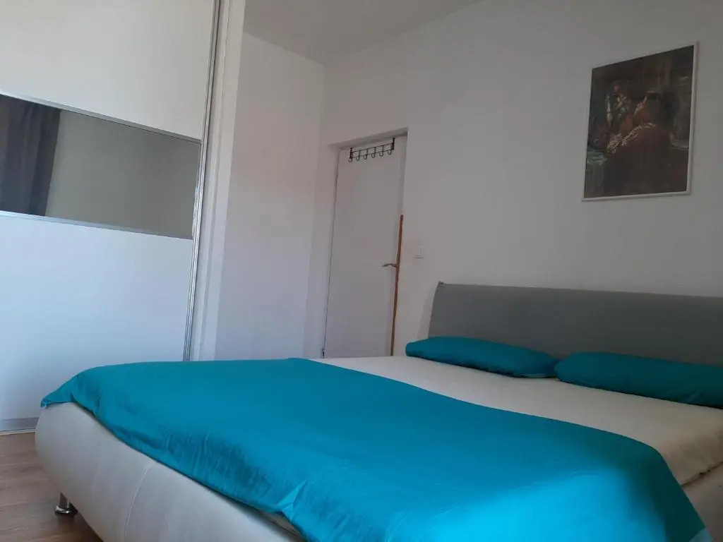 Apartment Postira