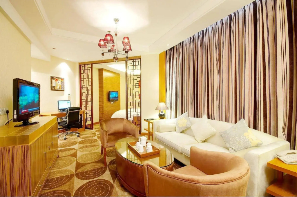 Golden Island Holiday Hotel