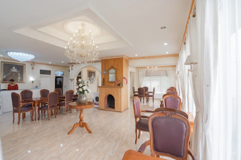 Urbanview Hotel Mon Bel Cibodas by RedDoorz