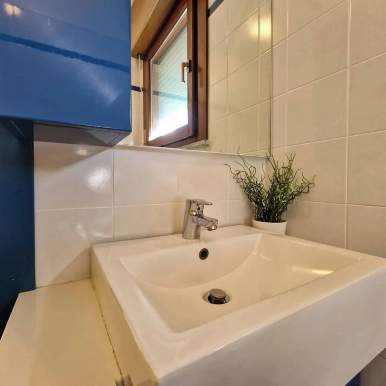 Great Accommodation With Balcony