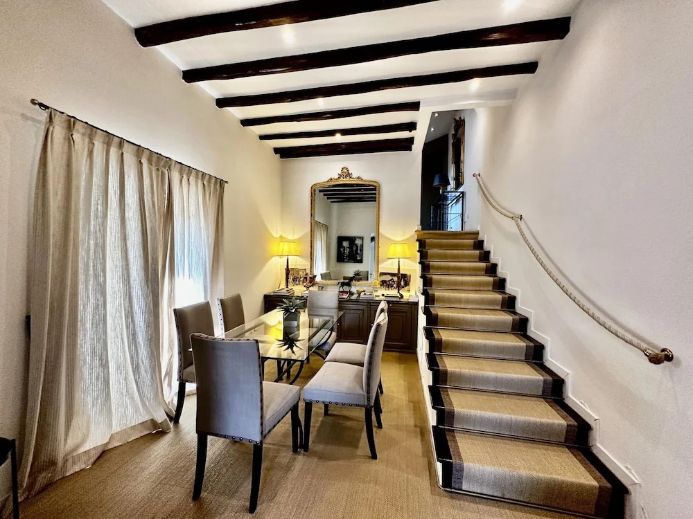 L Ortensia Bianca in Palazzo Ruspoli a Superb Retreat in the Most Elegant Palace in Rome