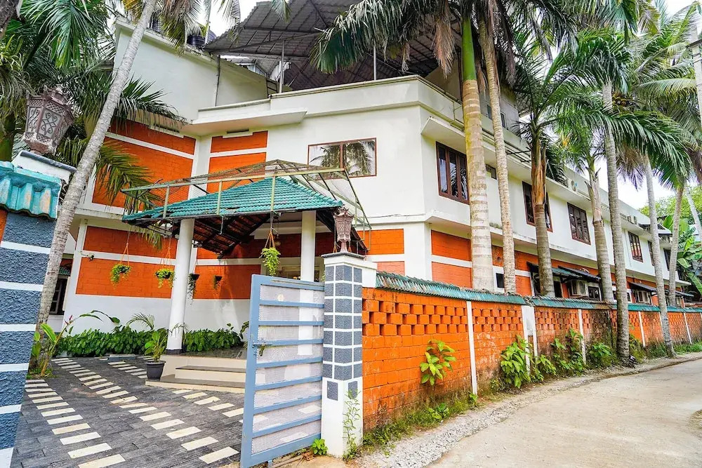 Fabhotel Star Inn Plus - Nr Kovalam Beach