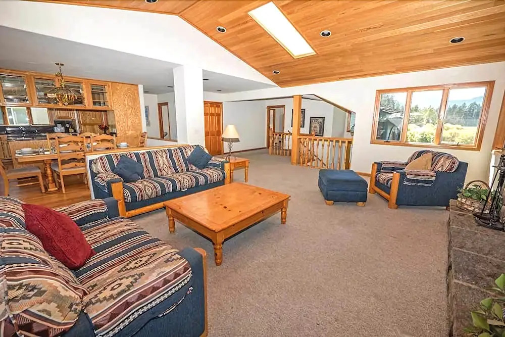 1803 Venice Drive 4 Bedroom Home