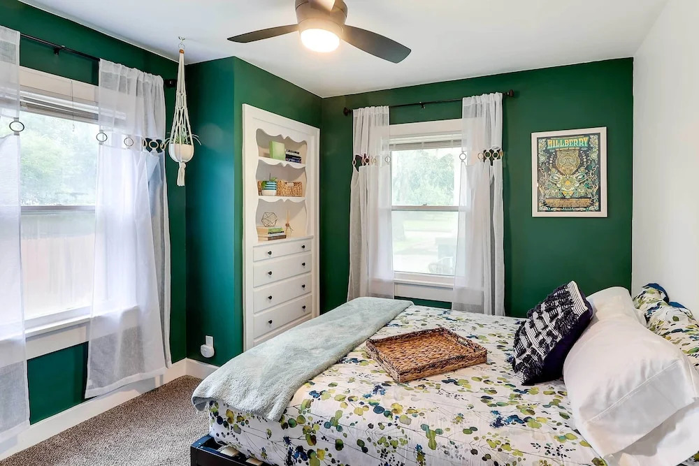Charming Wichita Home 2 Mi to Downtown!