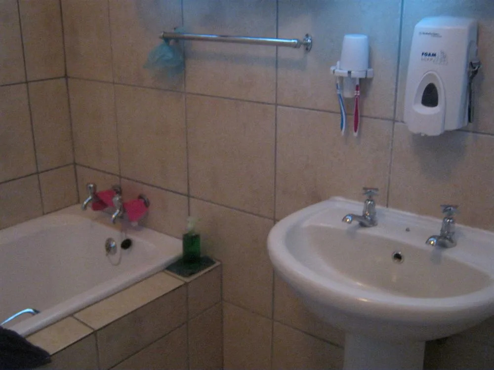 Terrylin Guesthouse and Backpackers Hostel