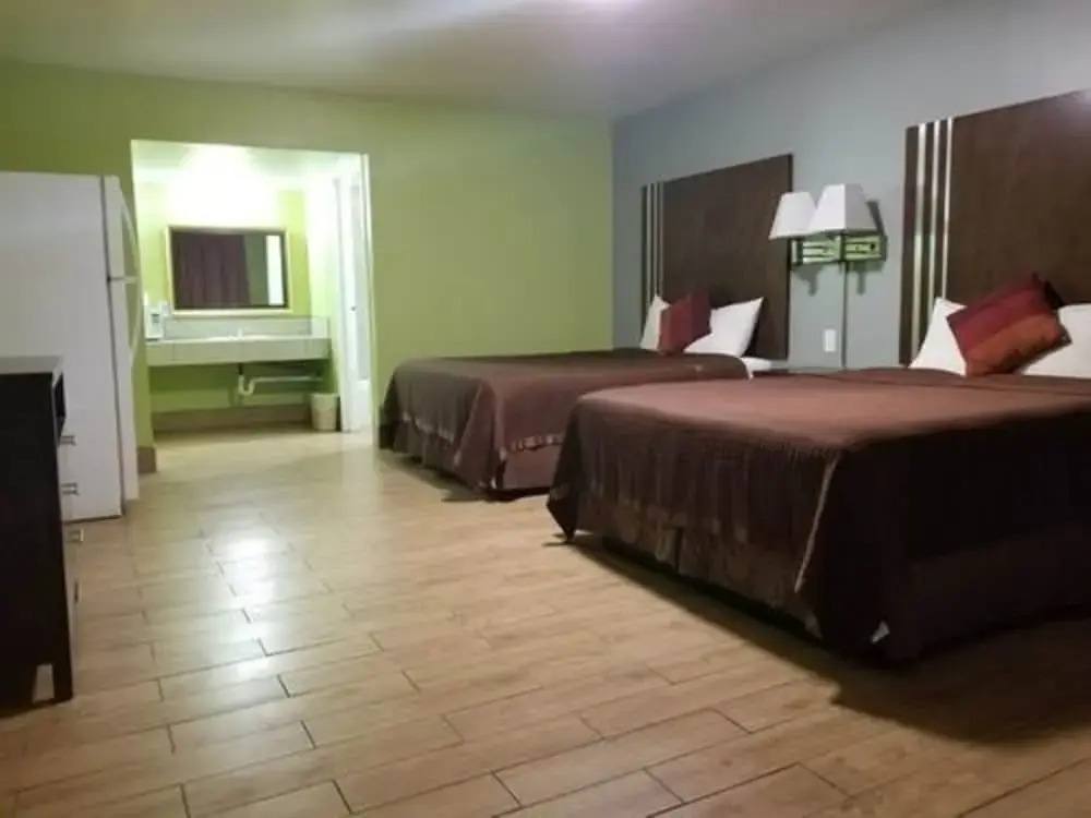 Frontier Motel