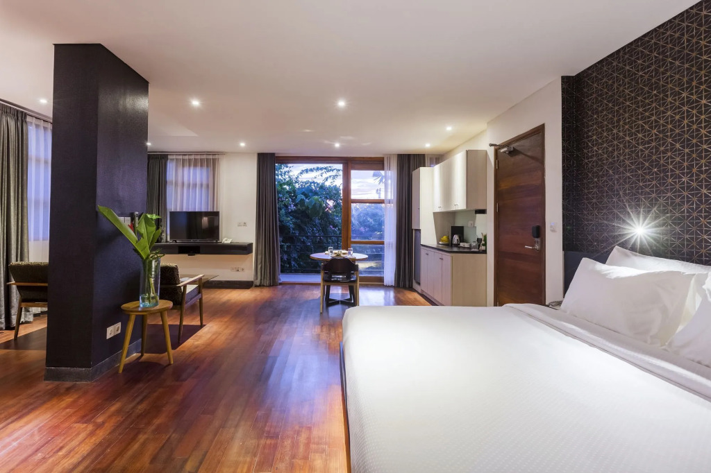 Imani Suites