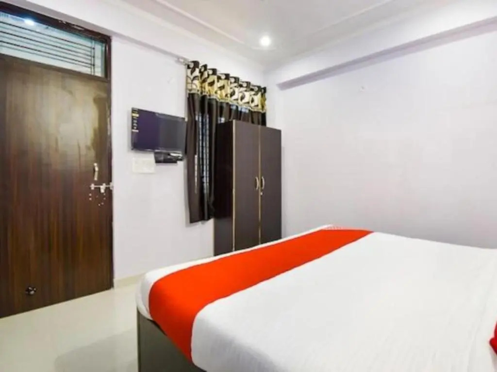 Oyo Flagship 93343 Desert 1788 Welcome Regency