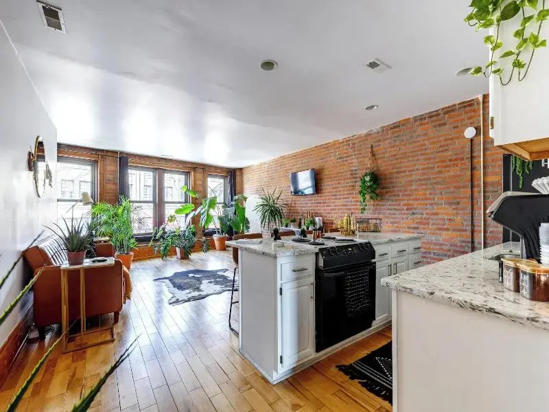 Jungle House Luxury Lofts – Short North High Street