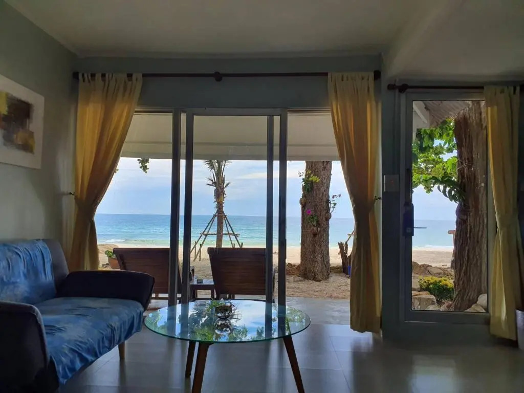 Blue Bay Bungalow