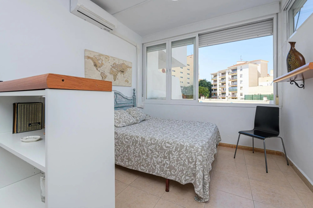 EL NOGAL - Fantastic studio in the center of Torremolinos. Free WIFI.