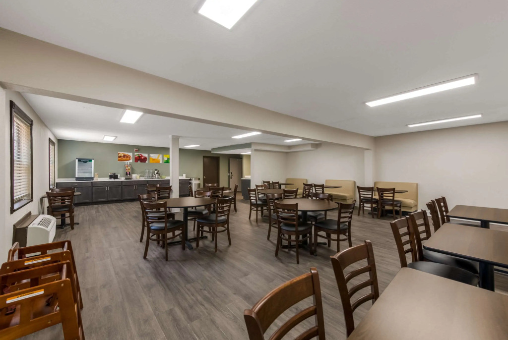 Quality Inn Saint Louis Airport