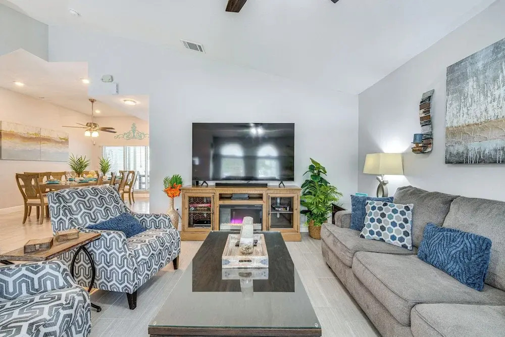 5 Mi to Disney World: Spacious Kissimmee Home!