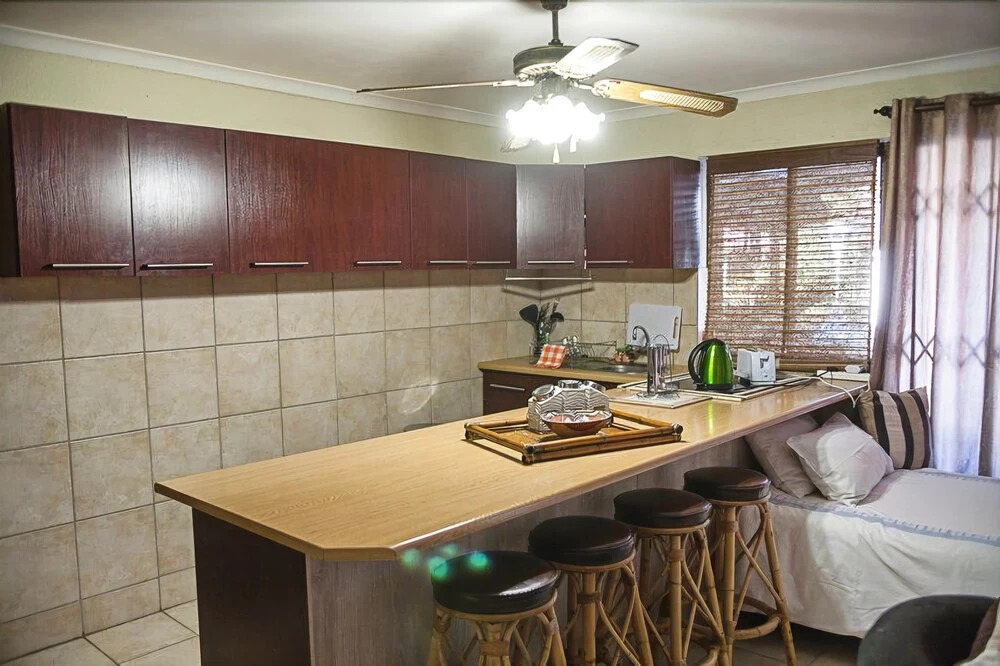 Pelican Place Guest Cottages
