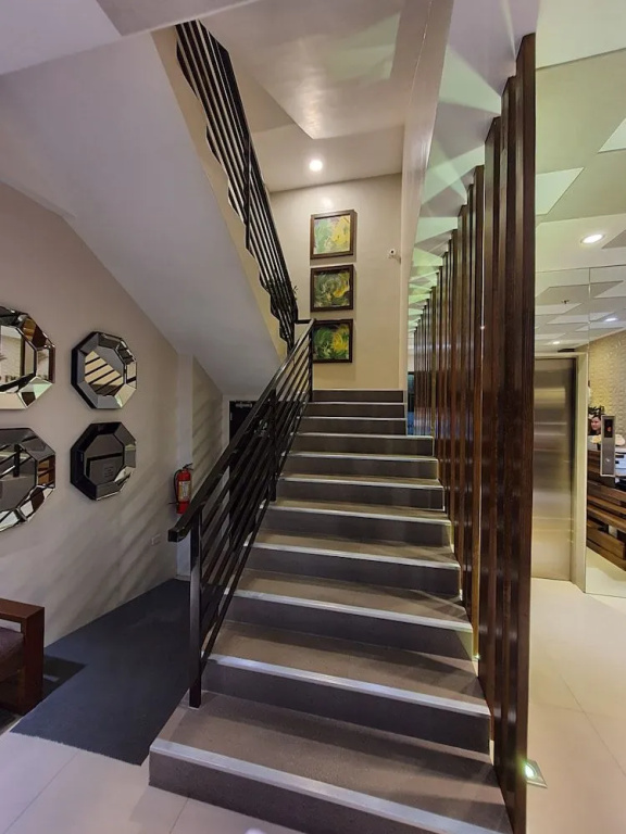 Missio Dei Hotel