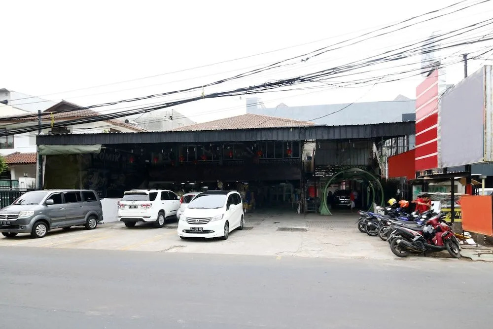 Airy Eco Penjaringan Pluit Timur Raya 11B Jakarta