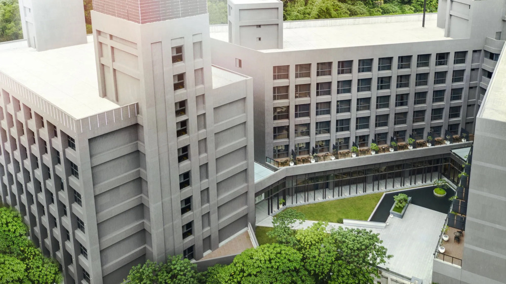 Platinum Hotel