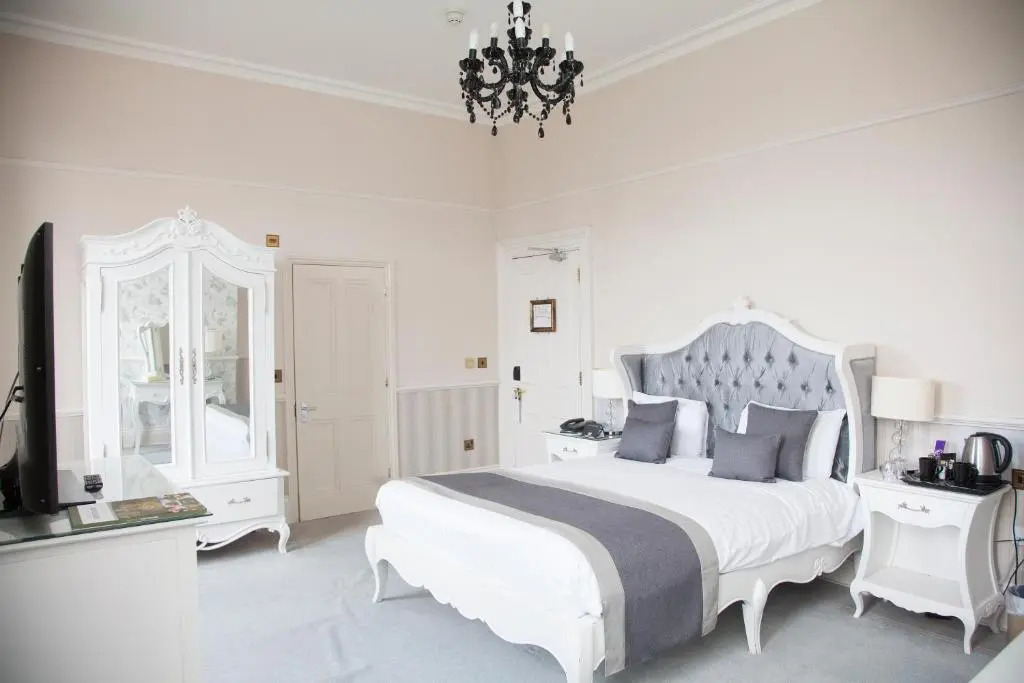 Shendish Manor Hotel & Golf Course