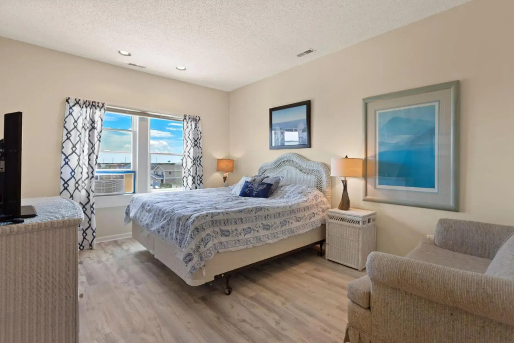 SDV309 Chiller Whale 3 Min Walk to Beach