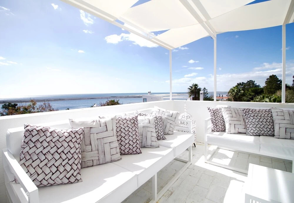 Horta do Mar 2 by Lightbooking