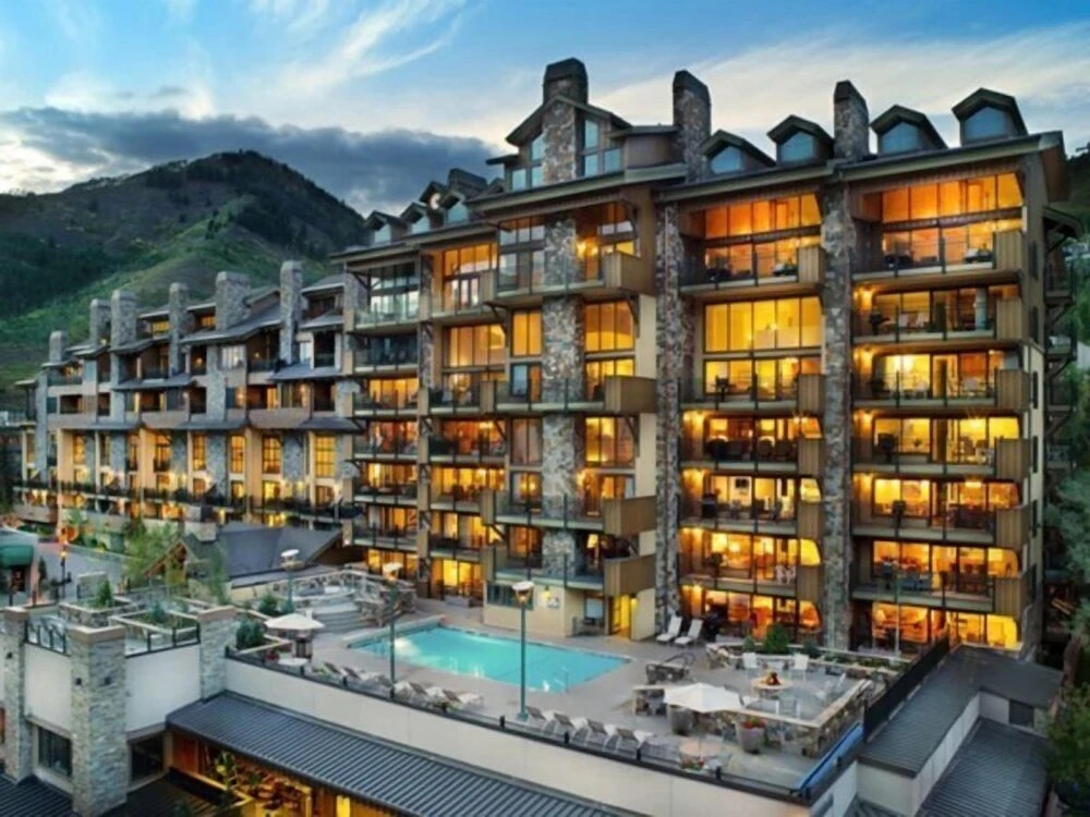 Luxury 2 Bedroom Lionshead Village Condo, Short Walk To Gondola